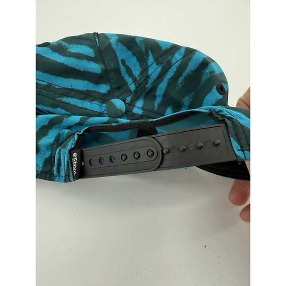 VANS OFF THE WALL Hat Cap Adult Teal Blue Zebra Print Snapback - Picture 8 of 9